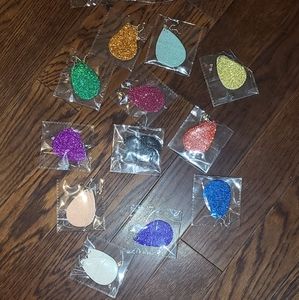 Woman's earrings muti color